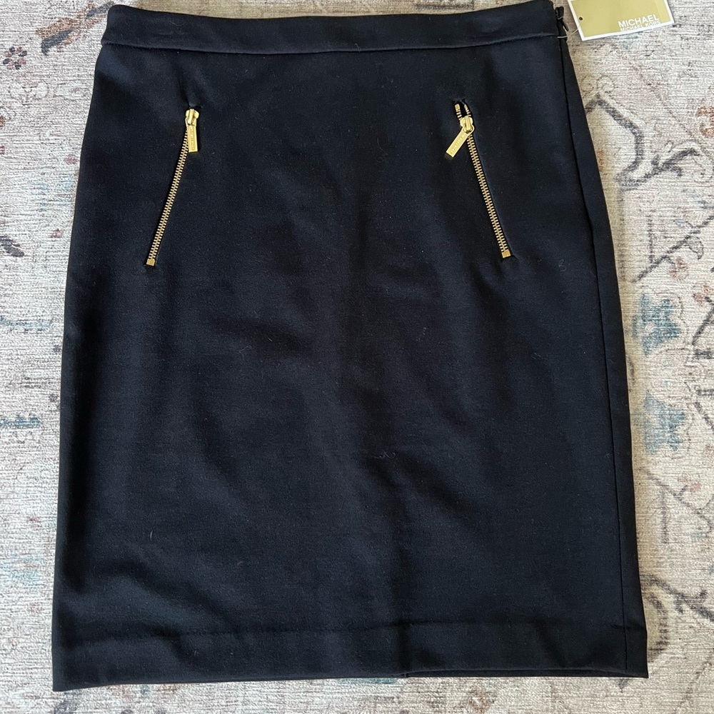 BRAND NEW MICHAEL KORS BLACK SKIRT